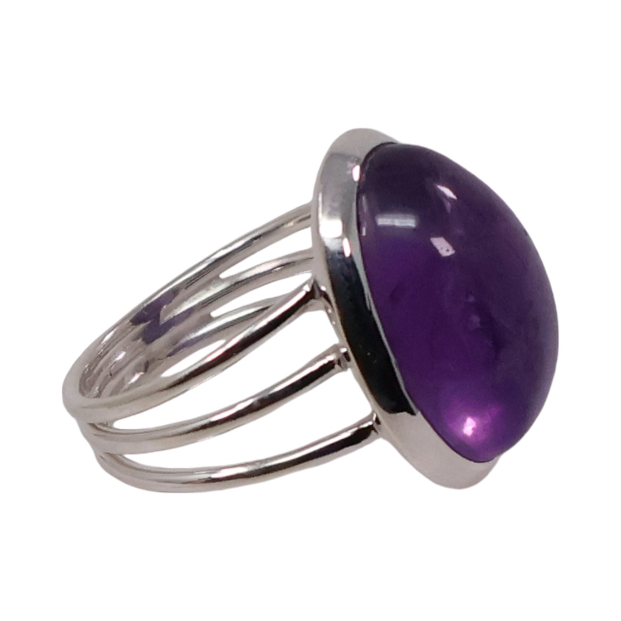 Stunning Silver Ring with Amethyst: Elevate Your Look with this Alluring Stone - Image 3