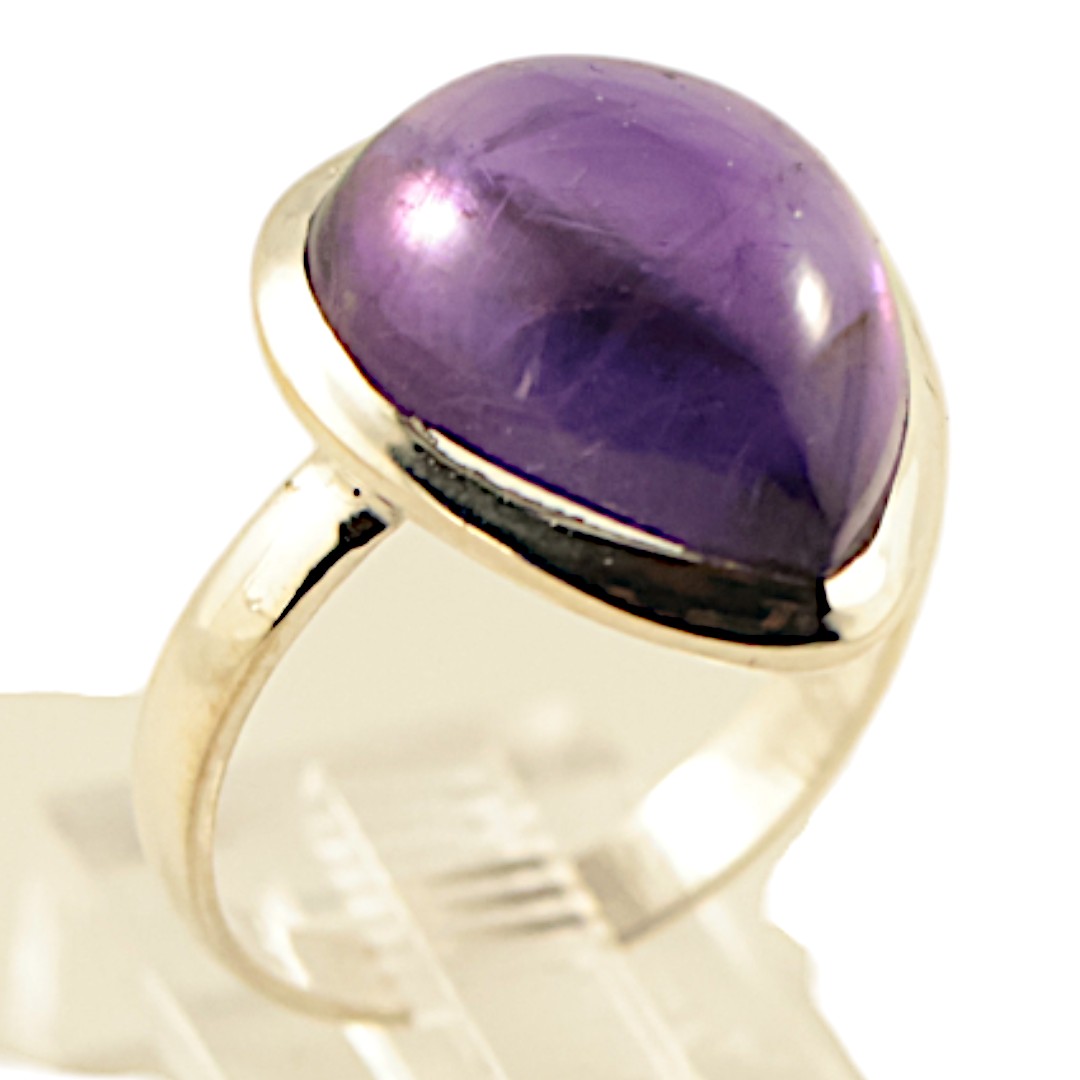 Stunning Tear Drop Shape Amethyst Gemstone Ring: Elevate Your Style with this Unique Piece | Shop Now