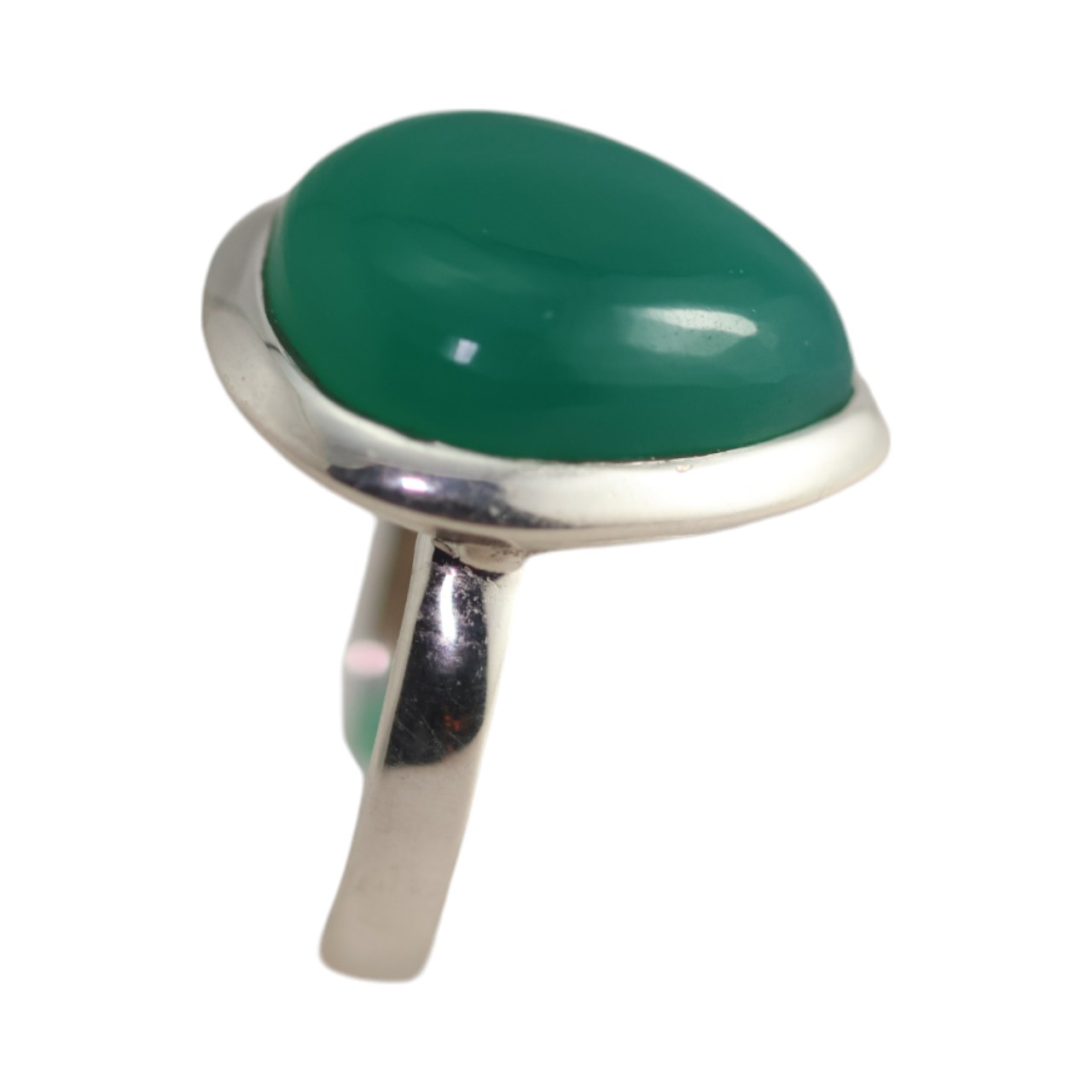Tear Drop Shape Green Onyx Gemstone Ring - Elevate Your Style with Nature's Beauty! - Image 2